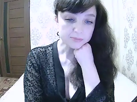 NicoleXRose online show from May 16, 9:13 pm