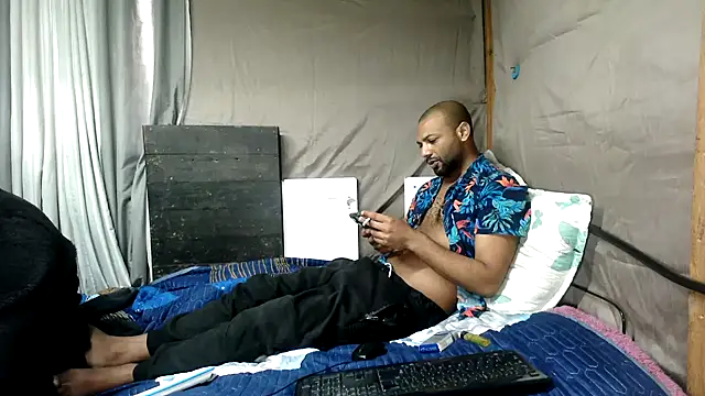 Snapshot of Camodick chatting on July 9, 2:54 pm Camodick online show from July 9, 2:54 pm