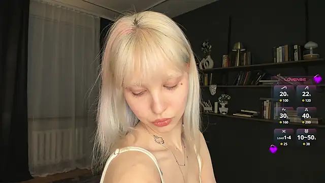DelorisDetrich online show from May 11, 8:17 pm