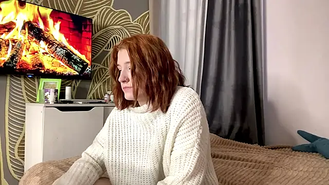 EwaDerobertis online show from May 11, 2:34 pm