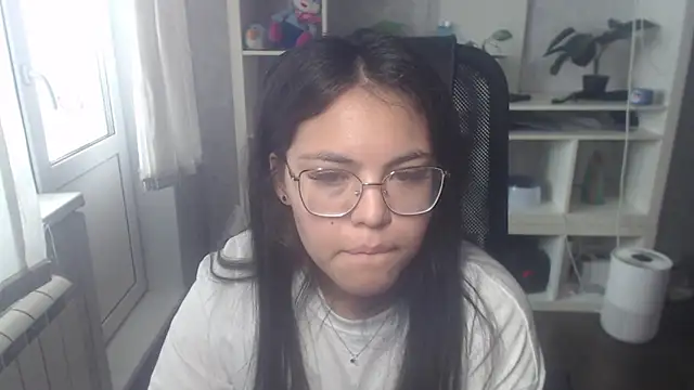 Snapshot of Anda_here chatting on June 17, 2:58 am Anda here online show from June 17, 2:58 am