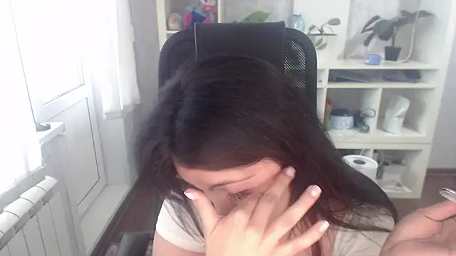 Snapshot of Anda_here chatting on June 24, 8:35 am Anda here online show from June 24, 8:35 am