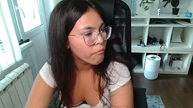 Snapshot of Anda_here chatting on July 15, 7:02 am Anda here online show from July 15, 7:02 am