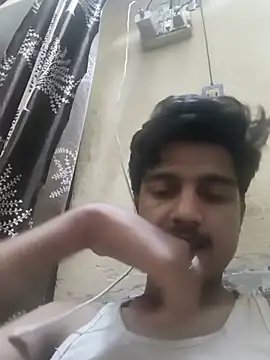 Snapshot of your_shezada chatting on June 23, 7:01 pm your shezada online show from June 23, 7:01 pm