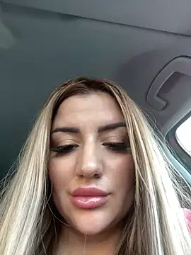 SophiePale online show from December 15, 12:17 pm