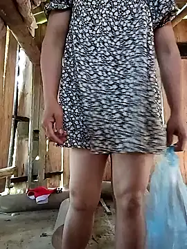tomtit123 online show from May 13, 7:28 am