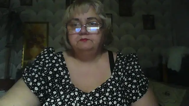 MarinaFarina53 online show from June 8, 5:52 am