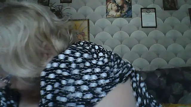 MarinaFarina53 online show from June 26, 5:23 am