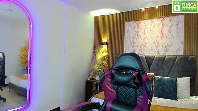 Aisha Vex online show from June 11, 6:39 pm