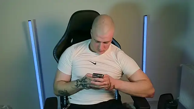 Bigbaald online show from May 8, 7:30 pm