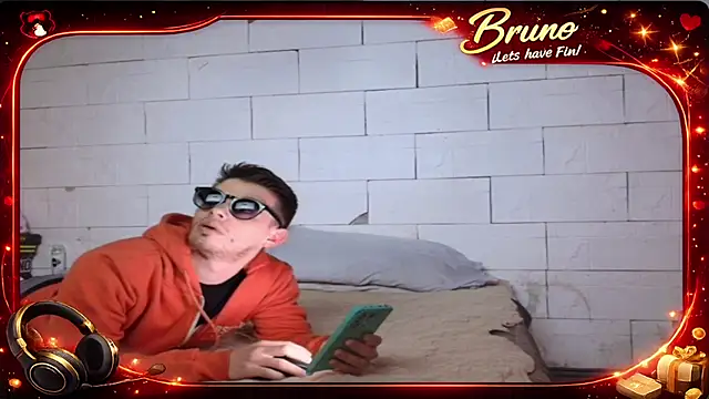 Elguingo online show from May 11, 11:57 pm