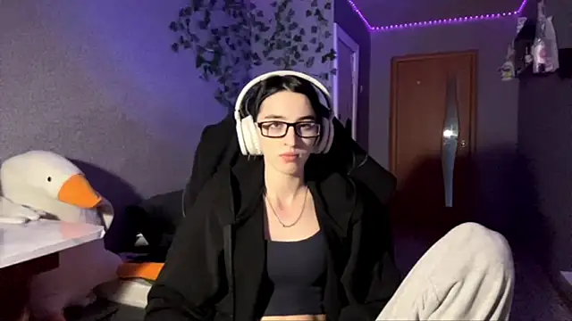 NightFoxxx online show from May 14, 1:07 pm