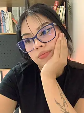 Snapshot of LittleFairy_ chatting on May 21, 3:30 pm LittleFairy online show from May 21, 3:30 pm