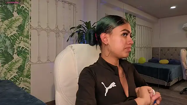 baby julieta00 online show from June 30, 11:33 am