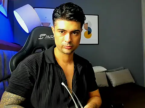 ZEI-001 online show from May 11, 1:33 am