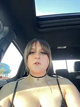 Snapshot of Hazel_Haze chatting on May 11, 10:51 pm Hazel Haze online show from May 11, 10:51 pm