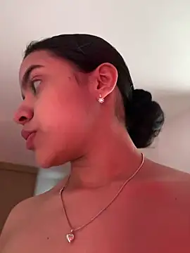 fluffylips online show from June 22, 12:02 pm