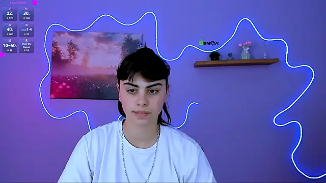 Snapshot of shadow_kiss_ chatting on May 15, 11:39 am shadow kiss online show from May 15, 11:39 am