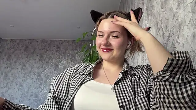 MichelleLasin online show from May 14, 2:35 pm
