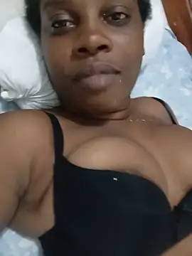 momspretty online show from May 13, 4:32 am