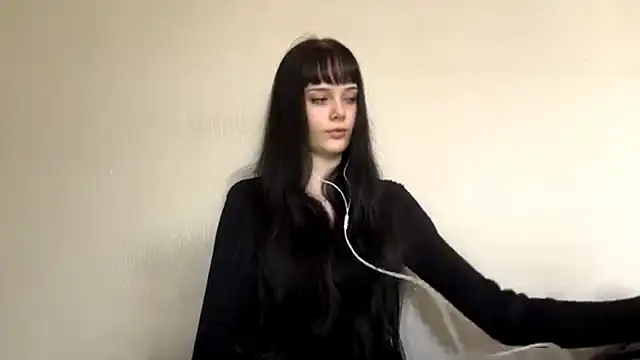 CharmaineElles online show from May 14, 1:51 pm
