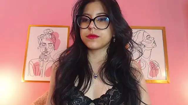RoxxyMoon online show from May 12, 12:46 pm