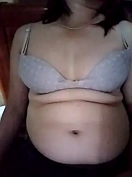 Snapshot of Sukii01 chatting on July 1, 6:18 pm Sukii01 online show from July 1, 6:18 pm