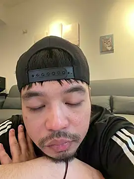 James1992 Ovo online show from May 15, 6:20 am