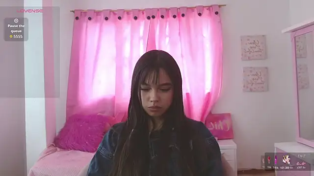im julietaa online show from May 10, 8:03 pm