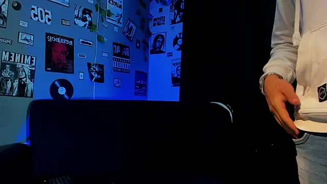  maximo 1 online show from May 14, 11:28 am