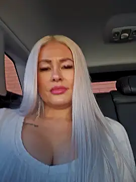 Snapshot of MILFBARBY chatting on January 14, 8:31 am MILFBARBY online show from January 14, 8:31 am