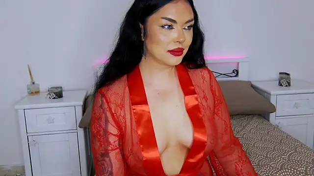 LiliKittenn online show from May 12, 2:19 am