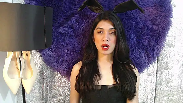 RoseAmarie online show from May 11, 1:44 am
