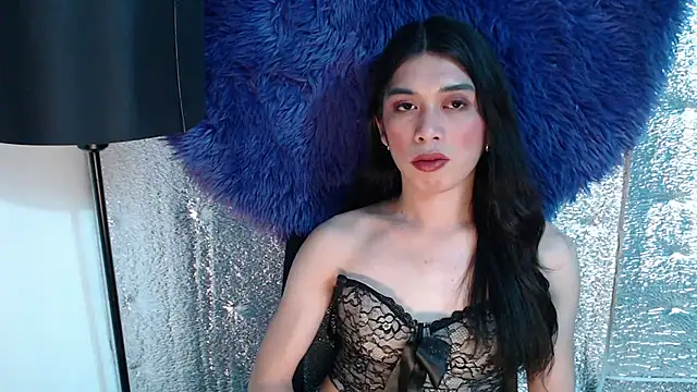 RoseAmarie online show from May 12, 5:37 am