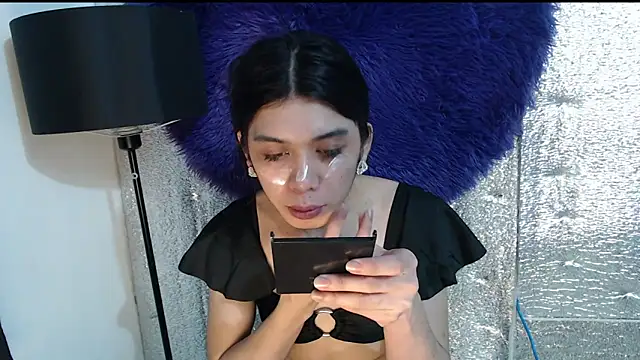 RoseAmarie online show from May 17, 3:59 am
