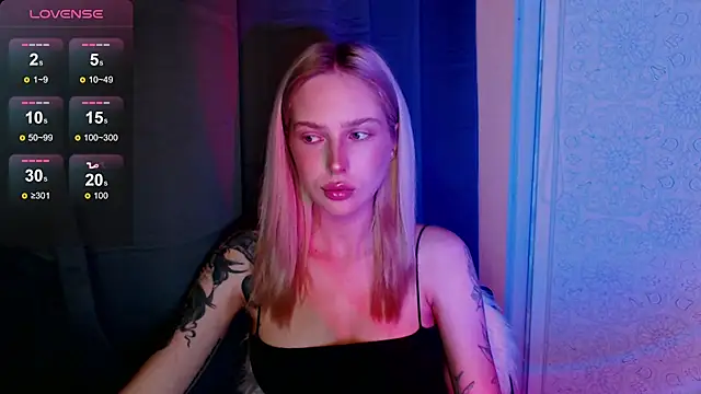 MichelleVelour online show from May 14, 5:09 pm