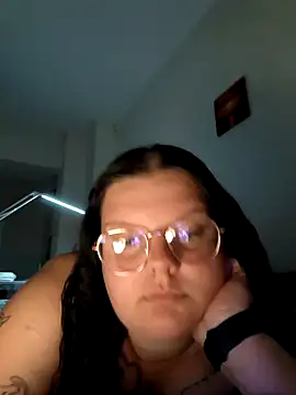 BadMommyyyyy online show from May 11, 4:59 pm