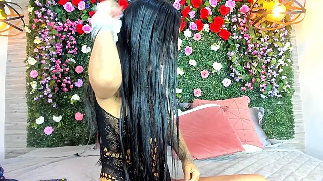 Snapshot of ViolettGracee chatting on June 18, 12:42 pm ViolettGracee online show from June 18, 12:42 pm