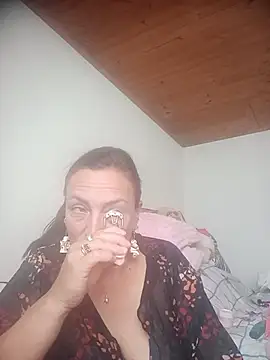 dangerous milf online show from July 7, 6:01 pm