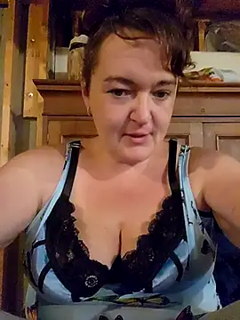 Snapshot of countrycouple7888 chatting on May 25, 2:17 am countrycouple7888 online show from May 25, 2:17 am