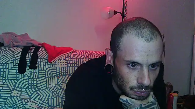 Snapshot of imponenteZeus chatting on May 10, 8:36 pm imponenteZeus online show from May 10, 8:36 pm