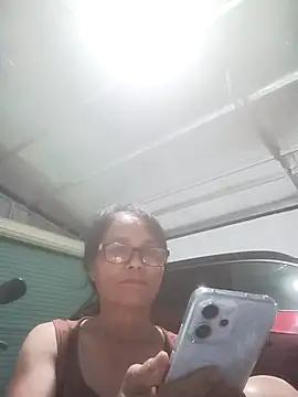 Vieekee online show from June 12, 1:54 pm