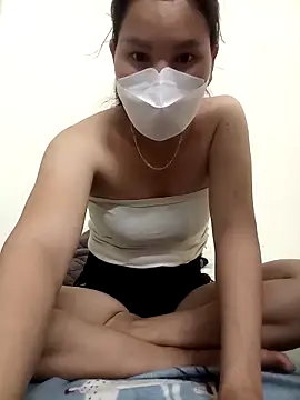 Besa4  online show from May 11, 3:07 pm