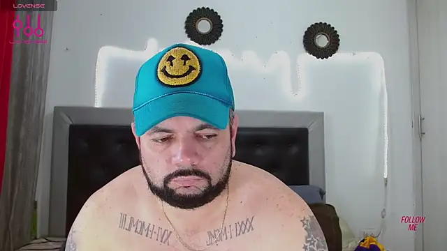 Snapshot of perverseveteranmanxxx chatting on October 7, 9:56 pm perverseveteranmanxxx online show from October 7, 9:56 pm
