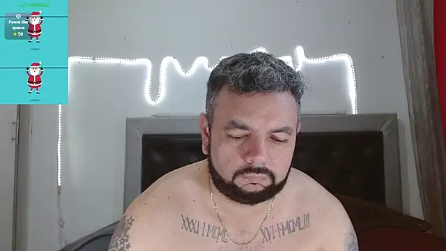 Snapshot of perverseveteranmanxxx chatting on November 30, 2:32 pm perverseveteranmanxxx online show from November 30, 2:32 pm