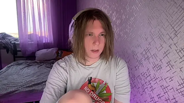 Snapshot of Hirtay chatting on June 8, 1:28 am Hirtay online show from June 8, 1:28 am