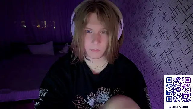 Snapshot of Hirtay chatting on June 24, 8:19 pm Hirtay online show from June 24, 8:19 pm