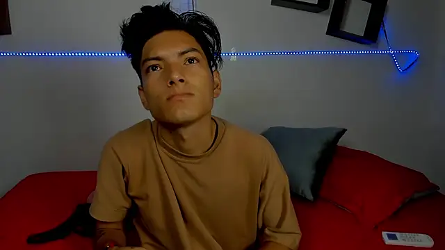 gael twink boy online show from May 20, 4:40 am
