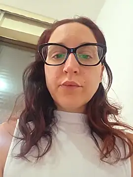 Nicolevellori online show from June 11, 4:32 am