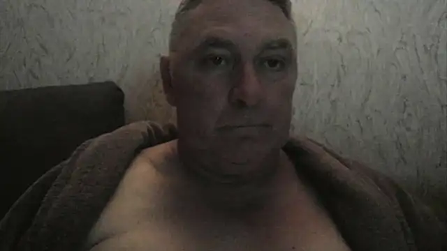 Snapshot of edje59a chatting on July 25, 10:29 pm edje59a online show from July 25, 10:29 pm